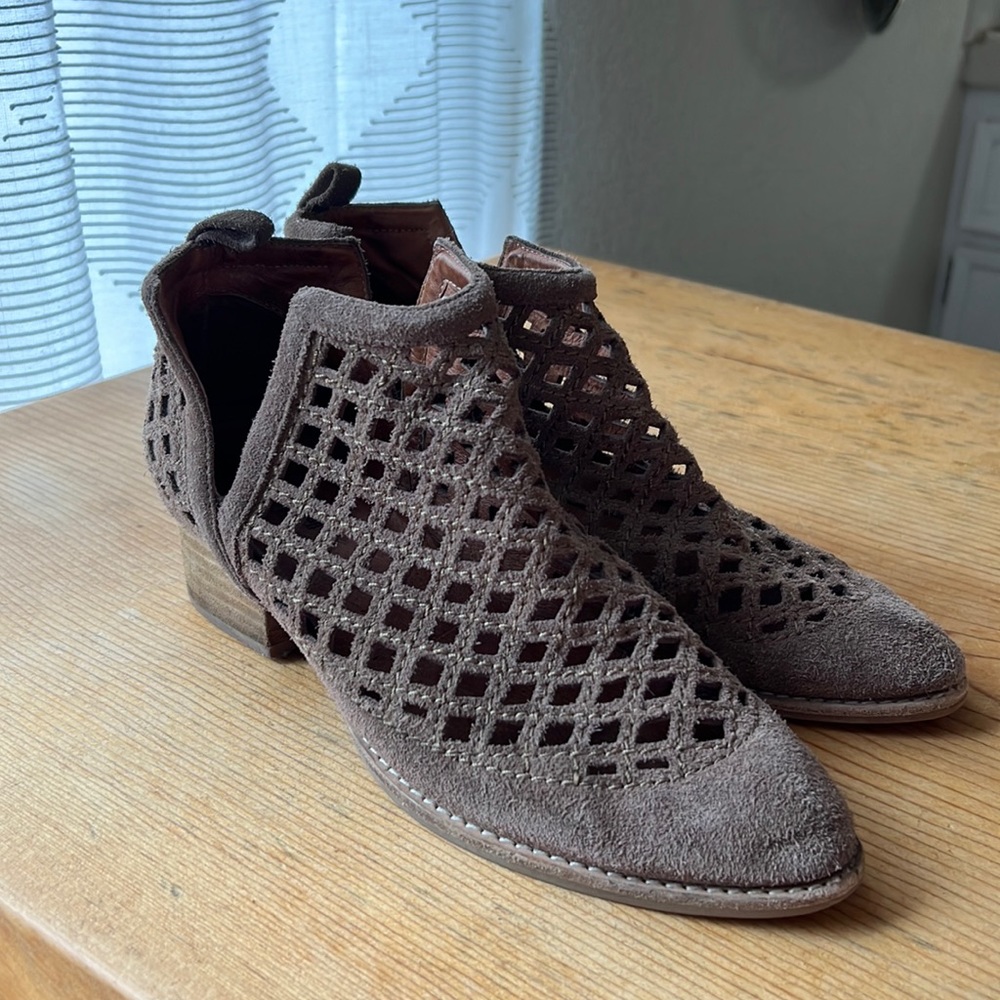 Jefferey Campbell suede booties size 8